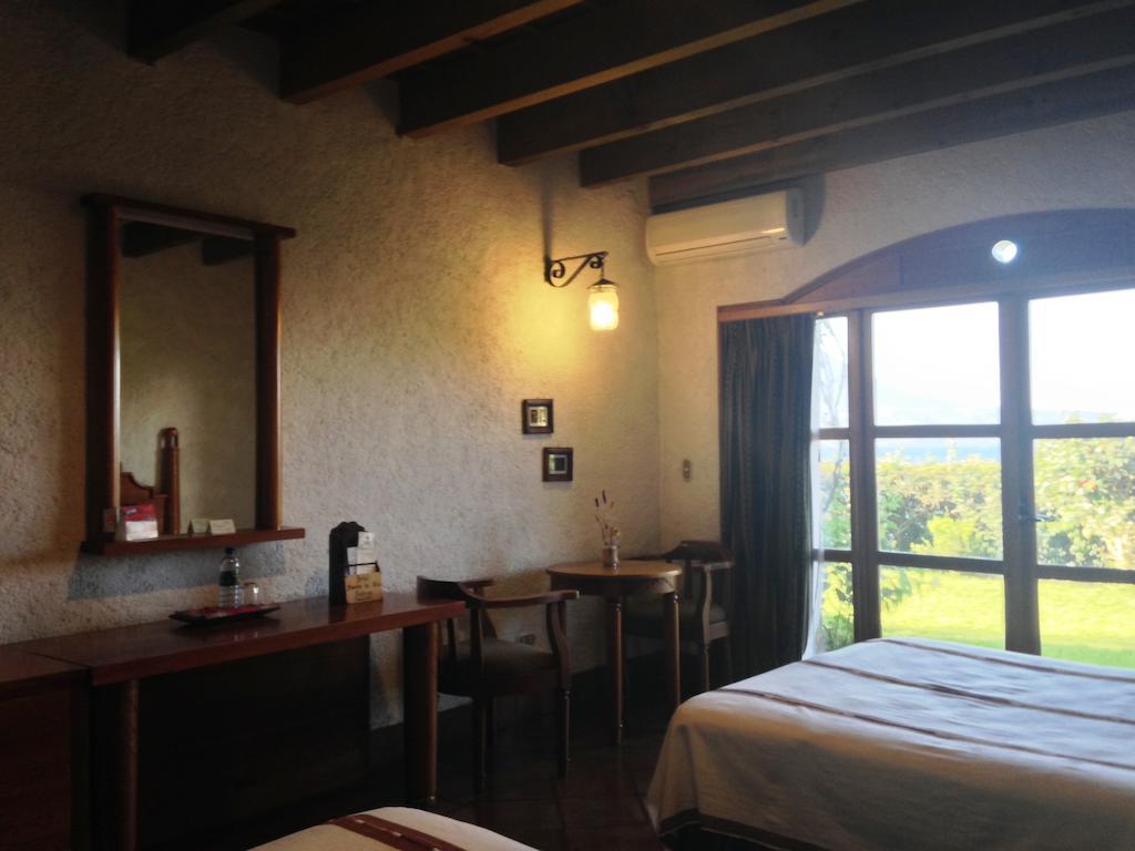 Hotel Posada De Don Rodrigo Panajachel Zewnętrze zdjęcie