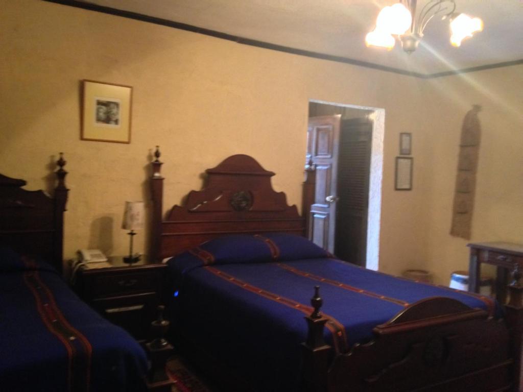 Hotel Posada De Don Rodrigo Panajachel Pokój zdjęcie
