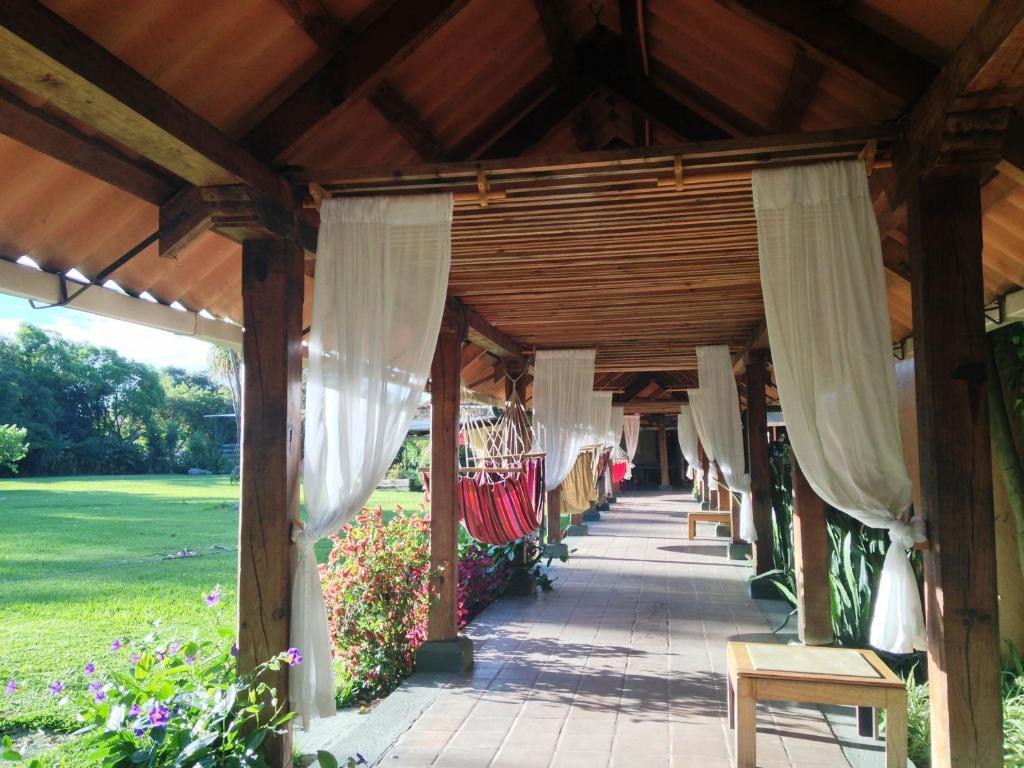 Hotel Posada De Don Rodrigo Panajachel Zewnętrze zdjęcie